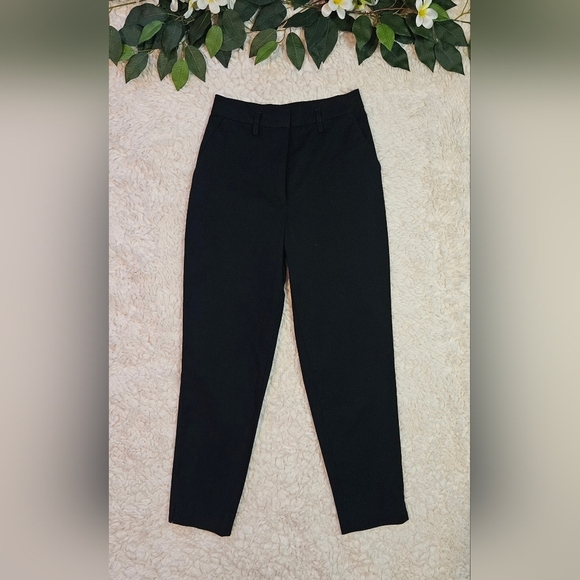 Sisley Women's Classic Knit Tailored Black Slacks - Picture 1 of 6